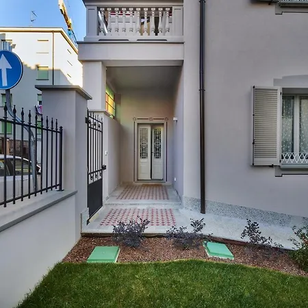 Liberty Apt Lierna ليكو